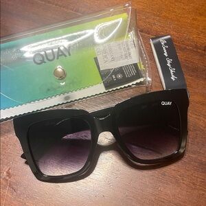 Quay sunglasses in “Icy” model